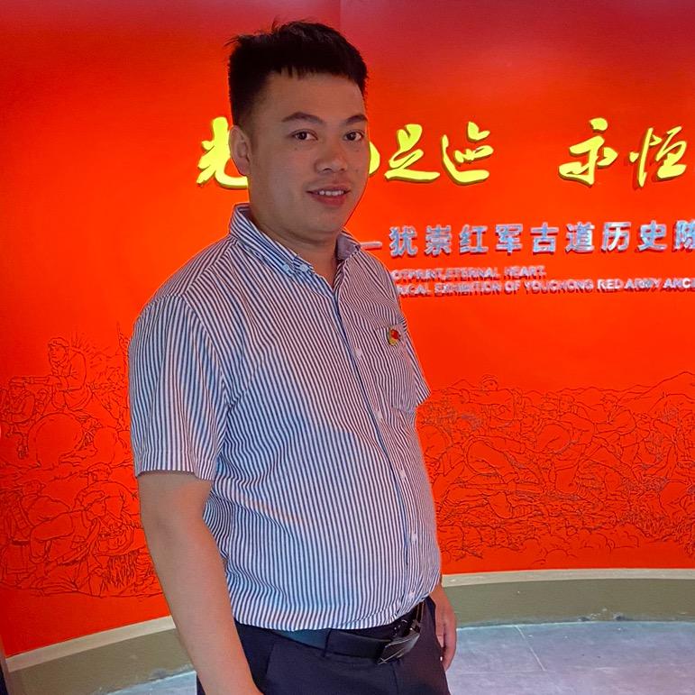 教初中数学物理的Q老师