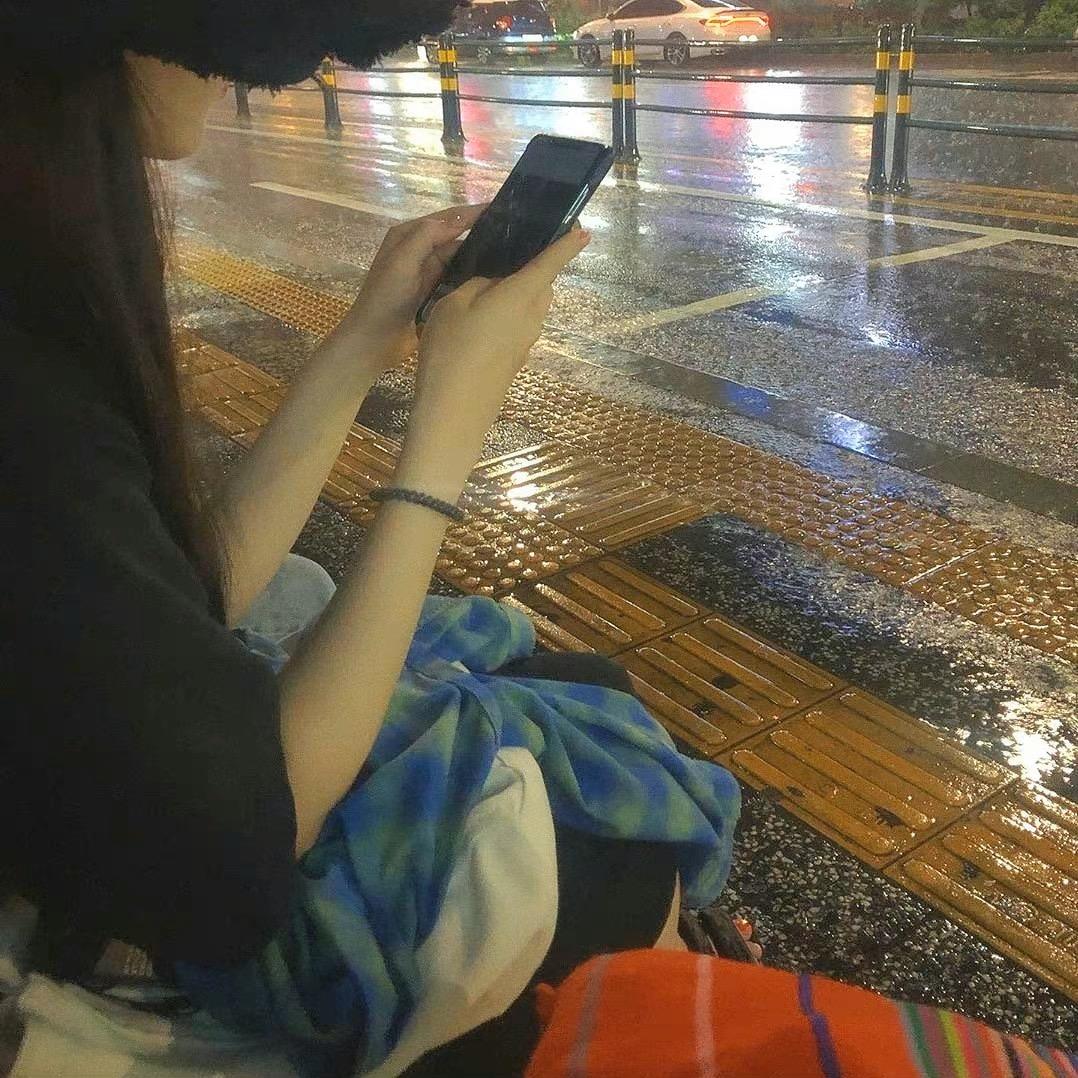 UAE、iu