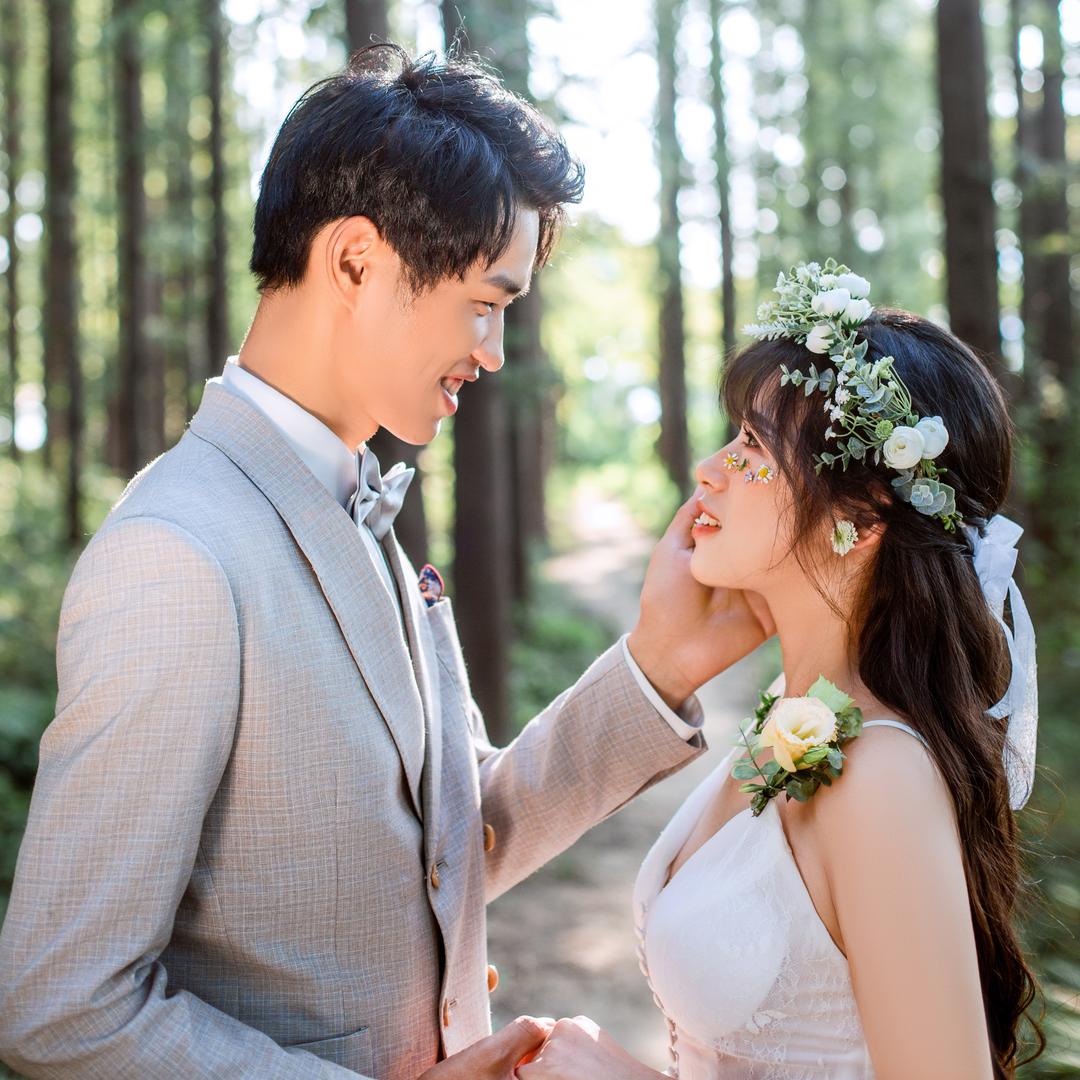霄张夫妇（一家三口）