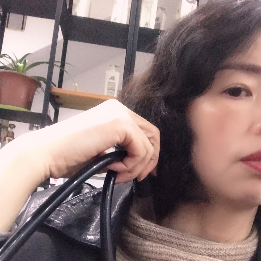 金蔷薇美业< <专注短发> >