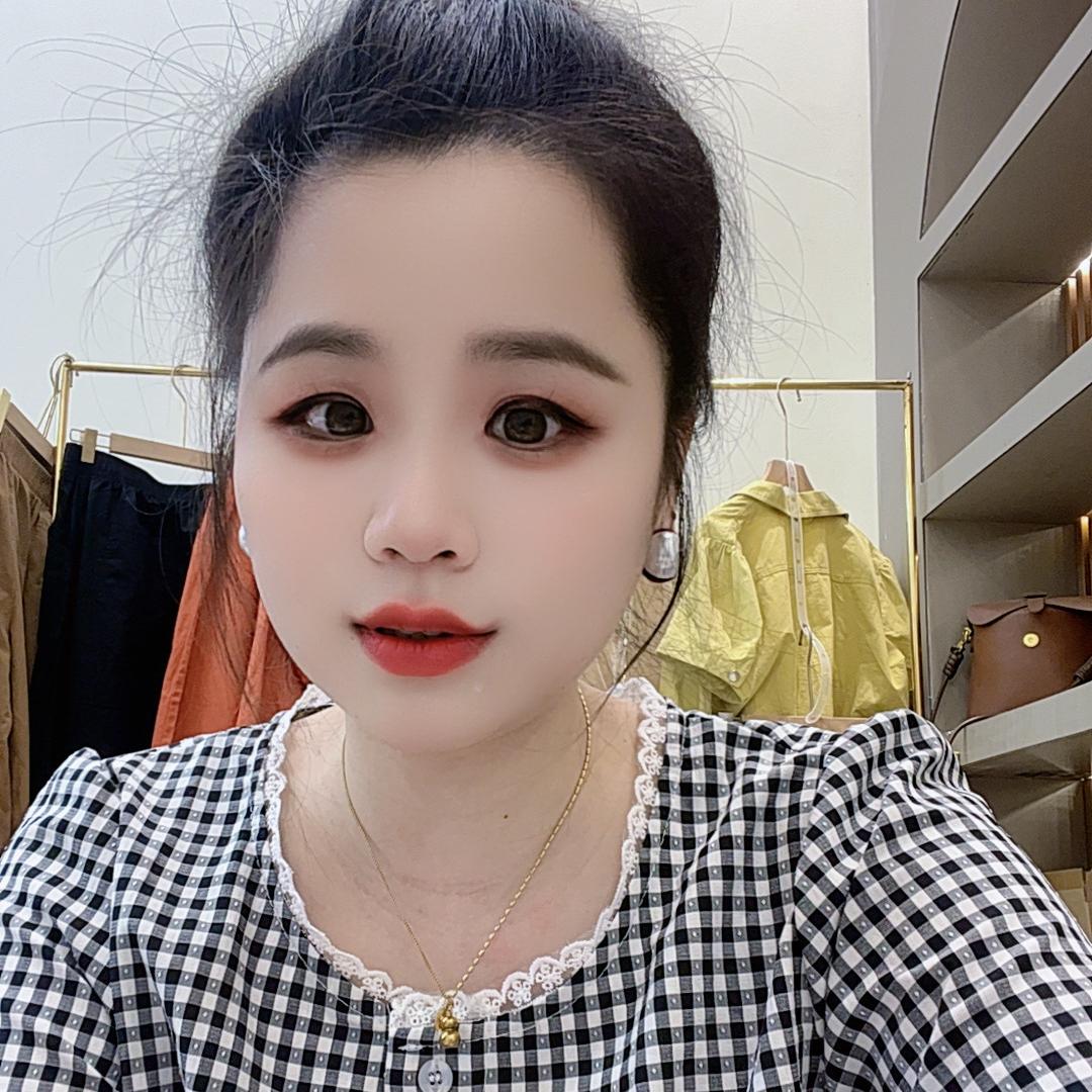 海口菲姐批发服装店