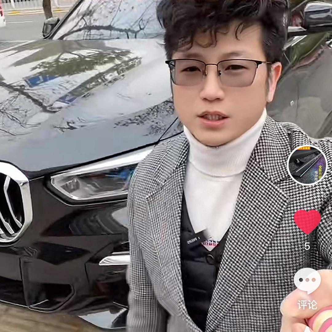 武汉土鳖卖SUV电动踏板