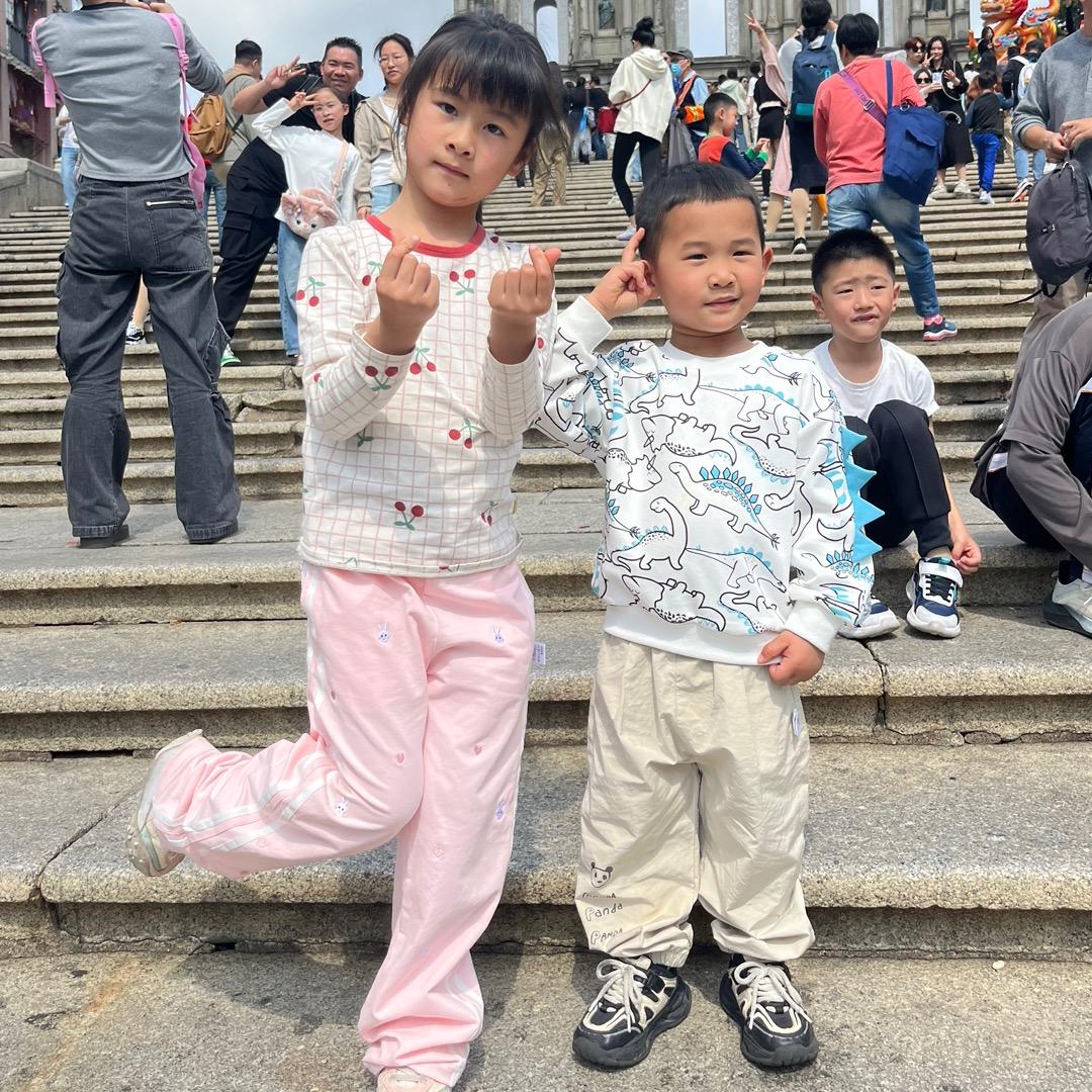 红安誉邦辅料 范慧