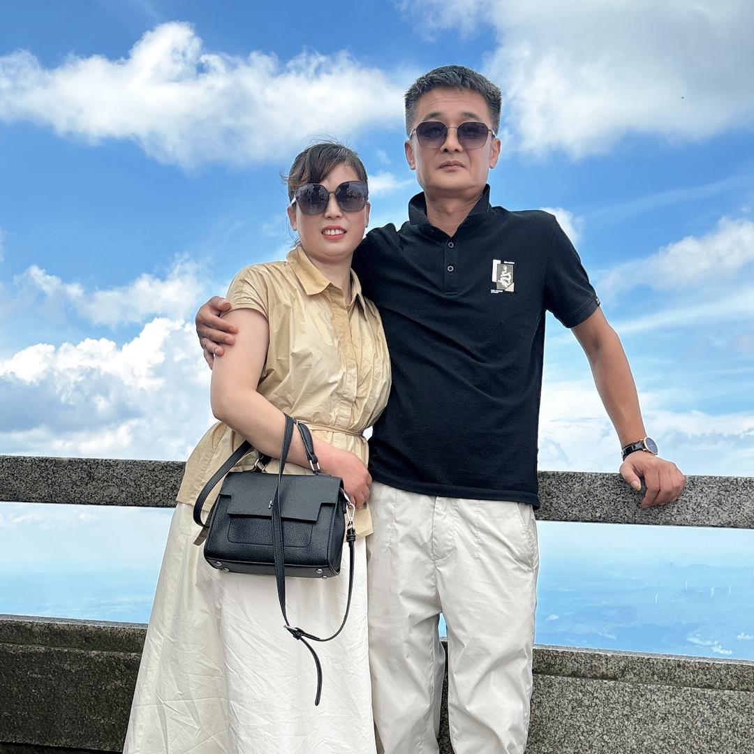 安化来斯奥集成吊顶总代贺姐