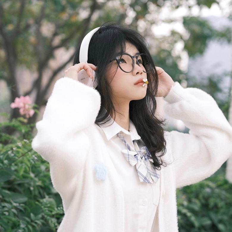 漂亮小歪