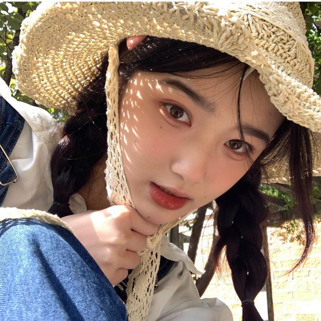青梅子.