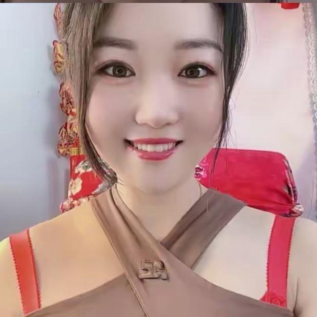 艳艳妮