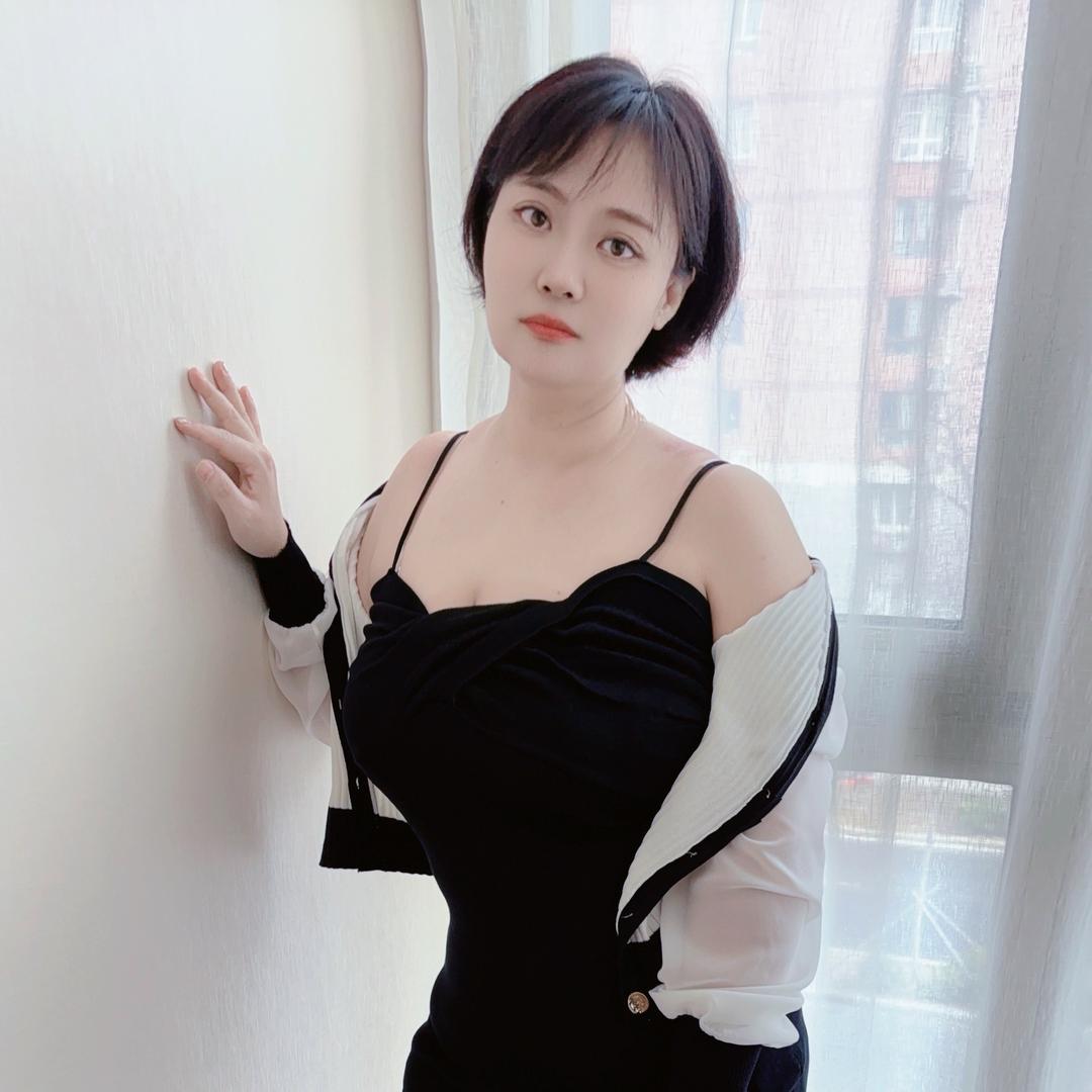 北京大妞（红红单身）