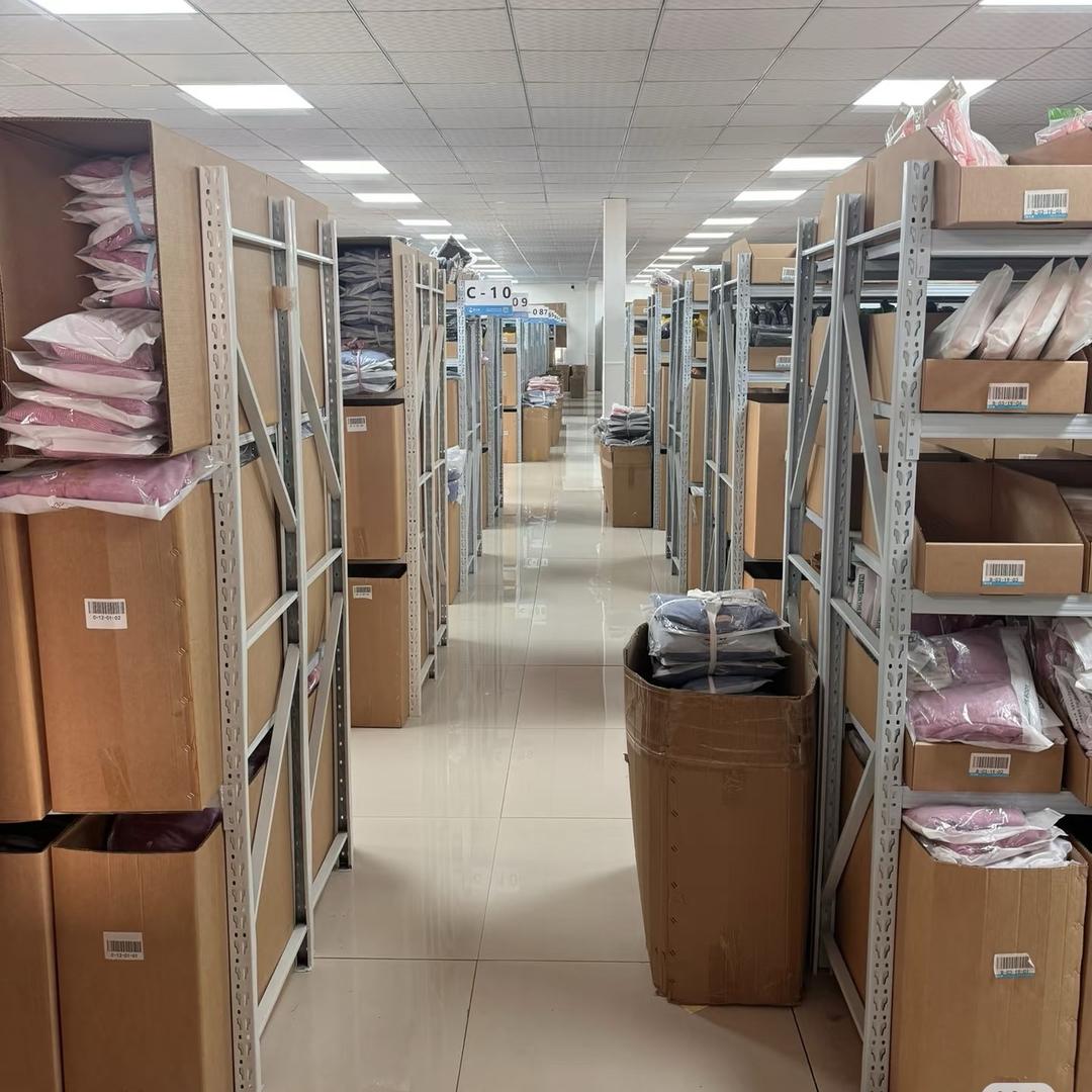 乾亿童装工厂【商场专柜外贸直供】