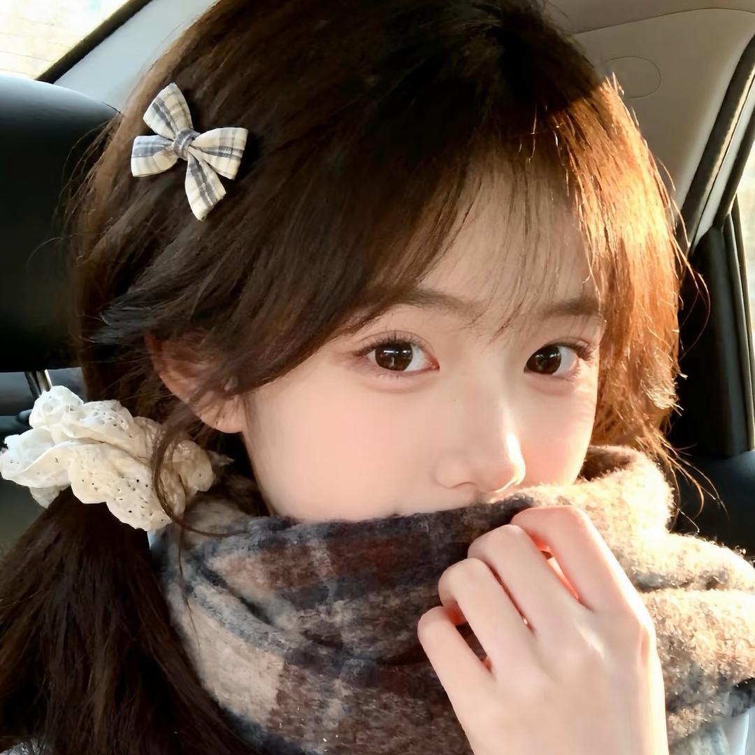 周西西（金铲铲主播）