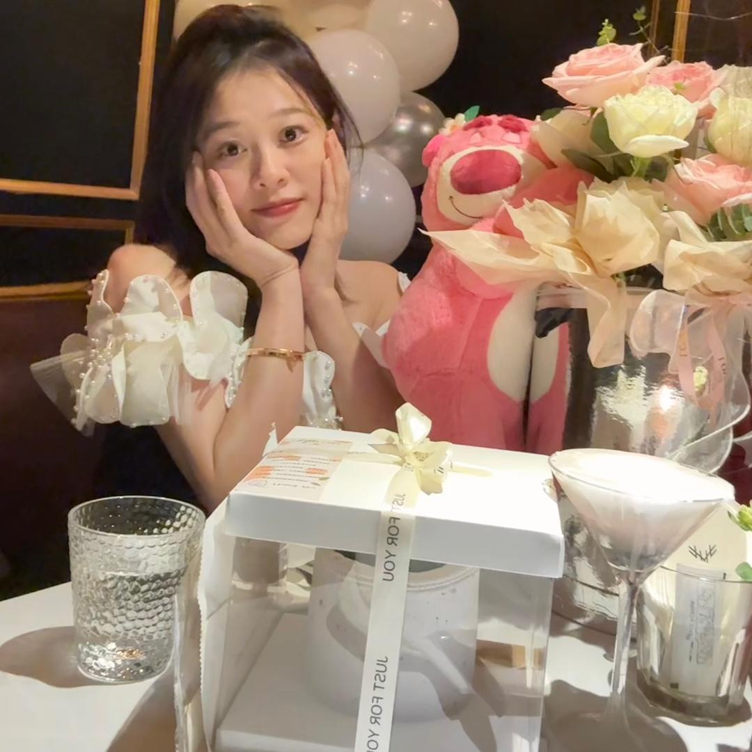 NaNa轻奢潮牌居家服饰