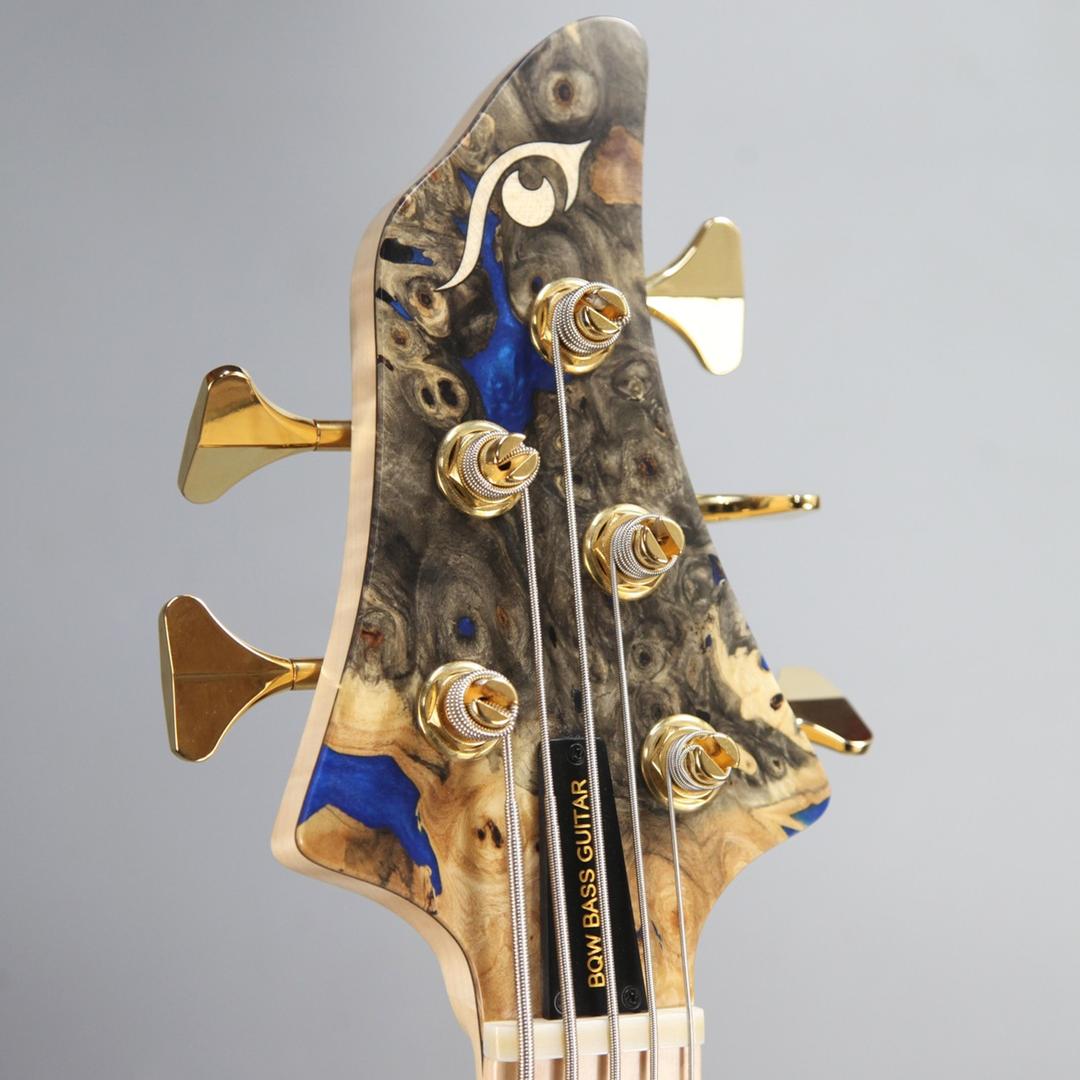 BQW bass guitar