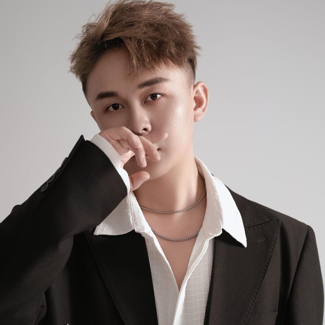 旺苍理堂—烫.染.接发(做头发专接送)