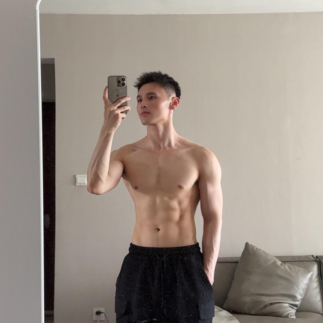 李拜一穿搭日常