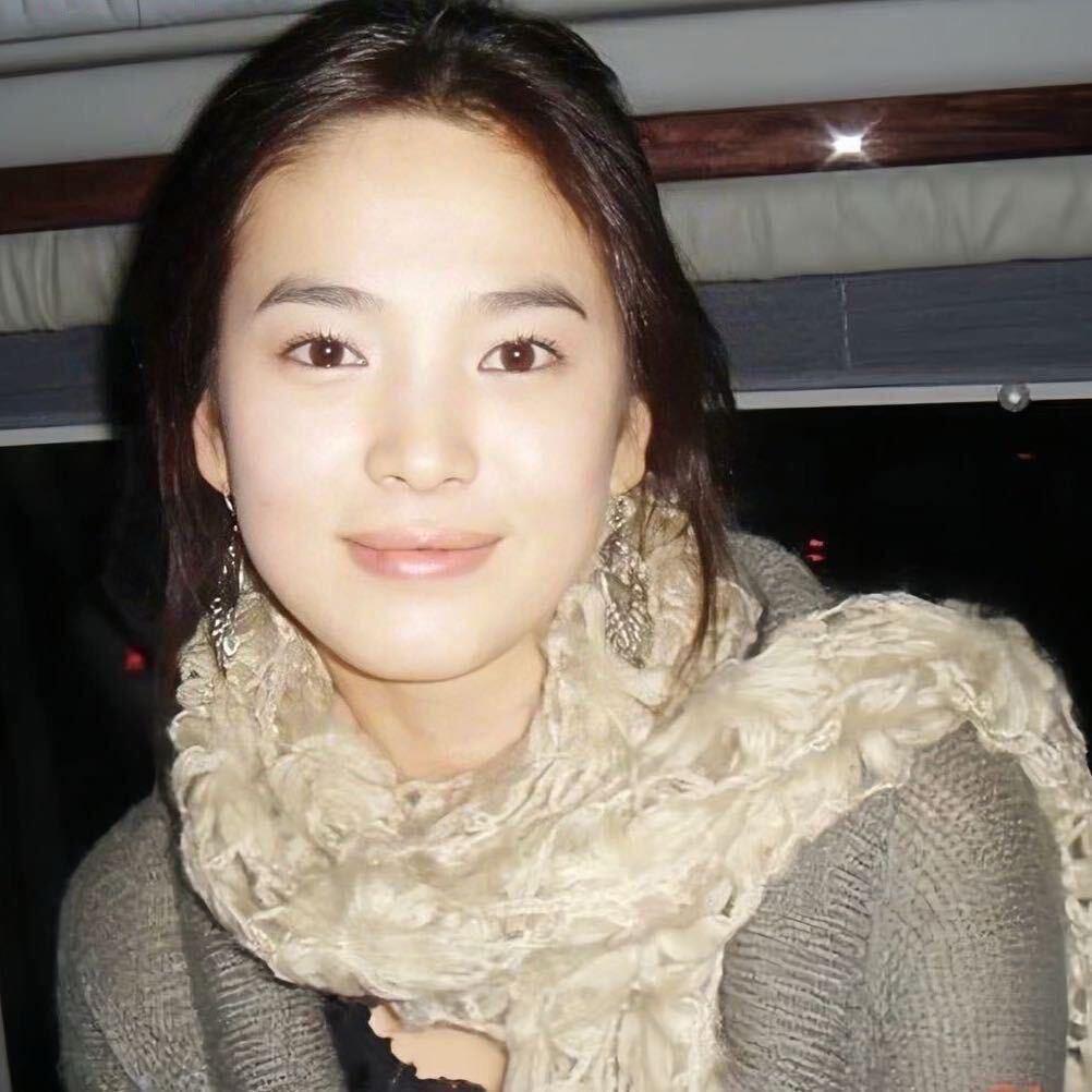 不知名美女