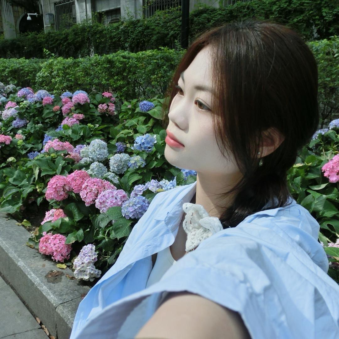 小黄同学💛💛