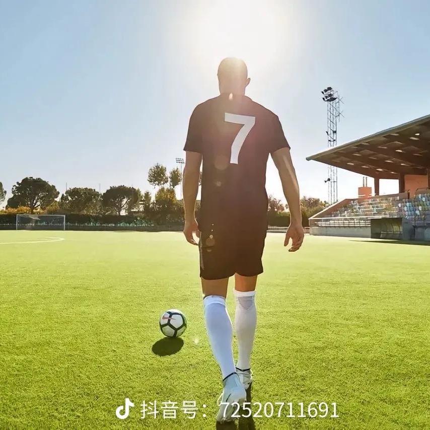 C罗👣7️⃣