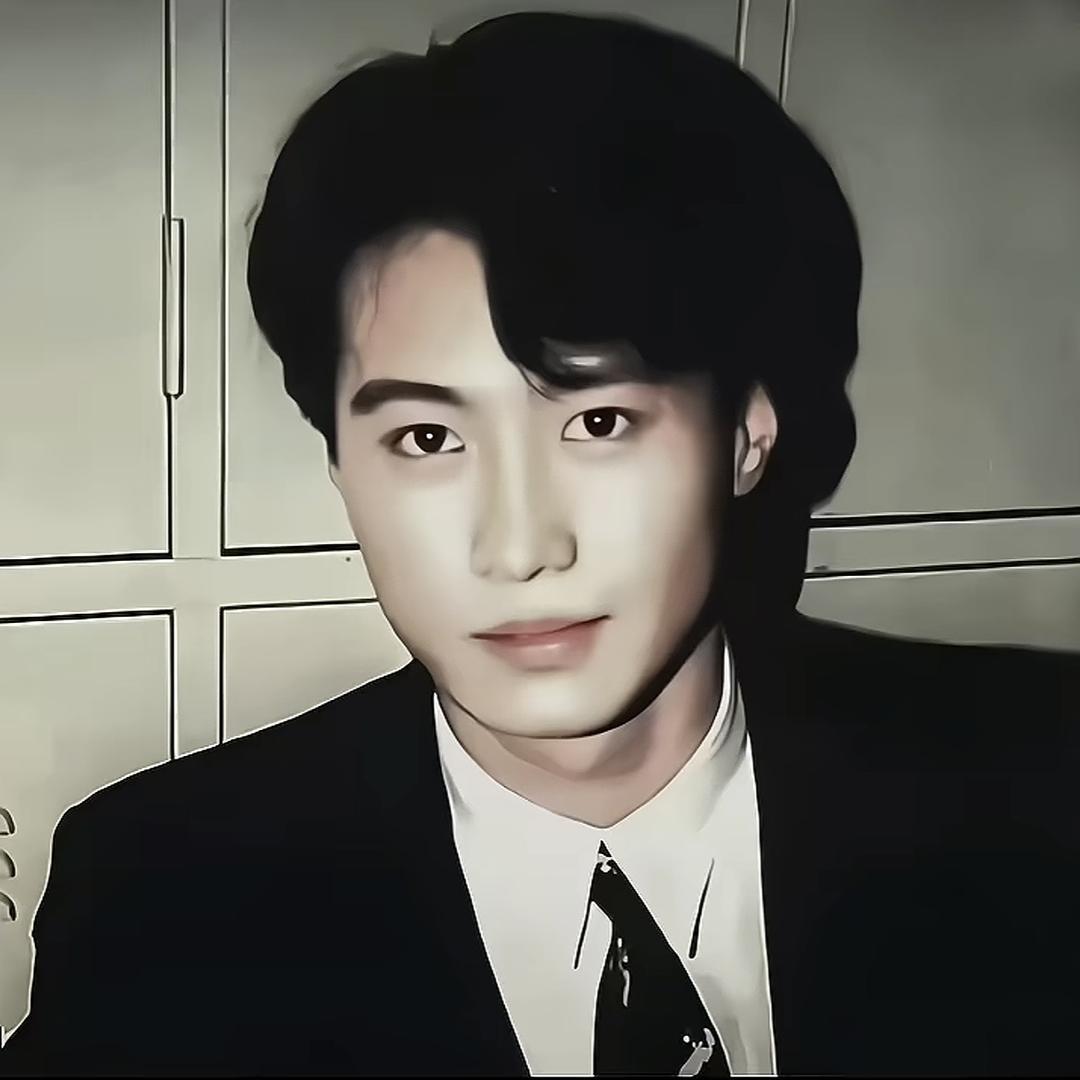 远方传来风笛 .