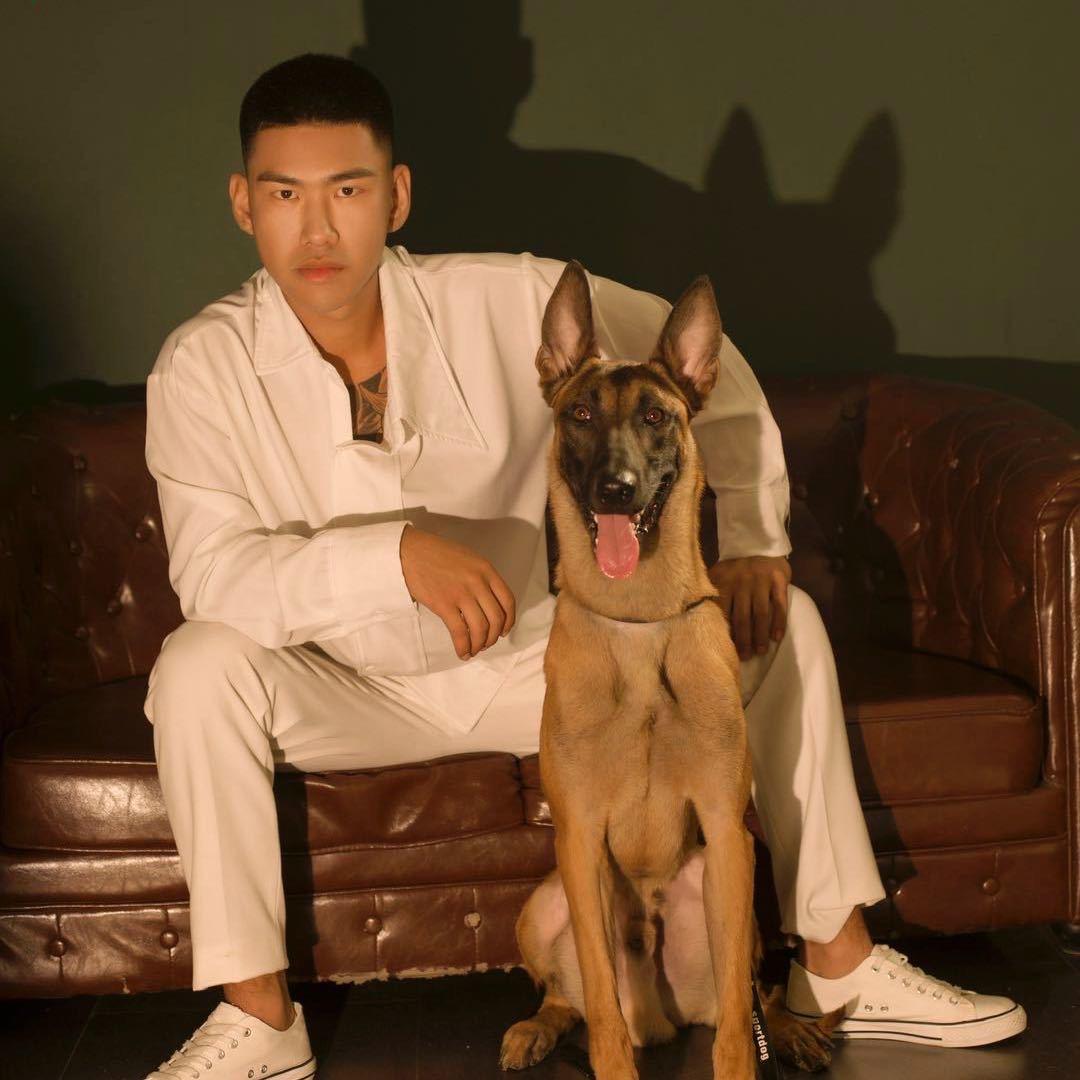 玮程训犬