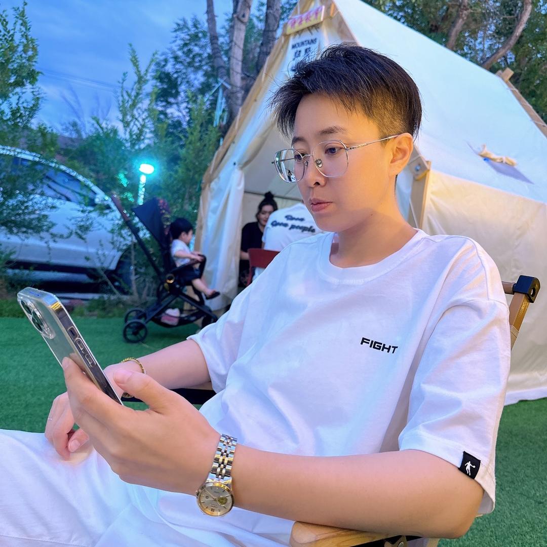 巷往台球（董事长修杆）