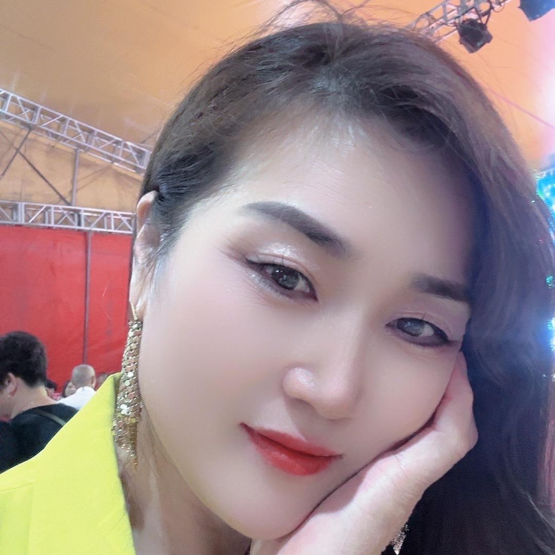 凤姐，从不认输