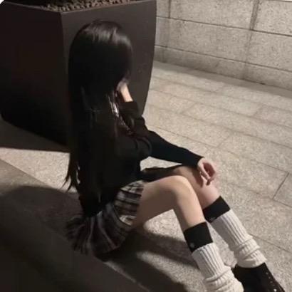 A c，潇羽