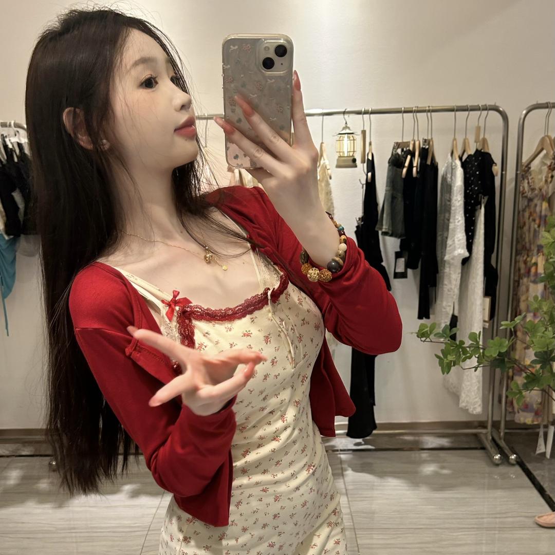 怡怡子服装店