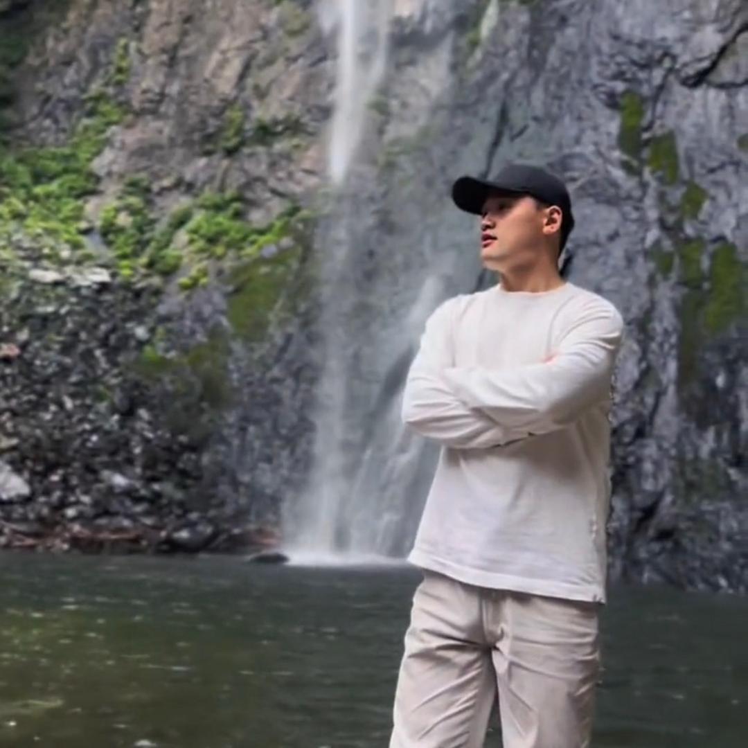 心事全在脸上🤦