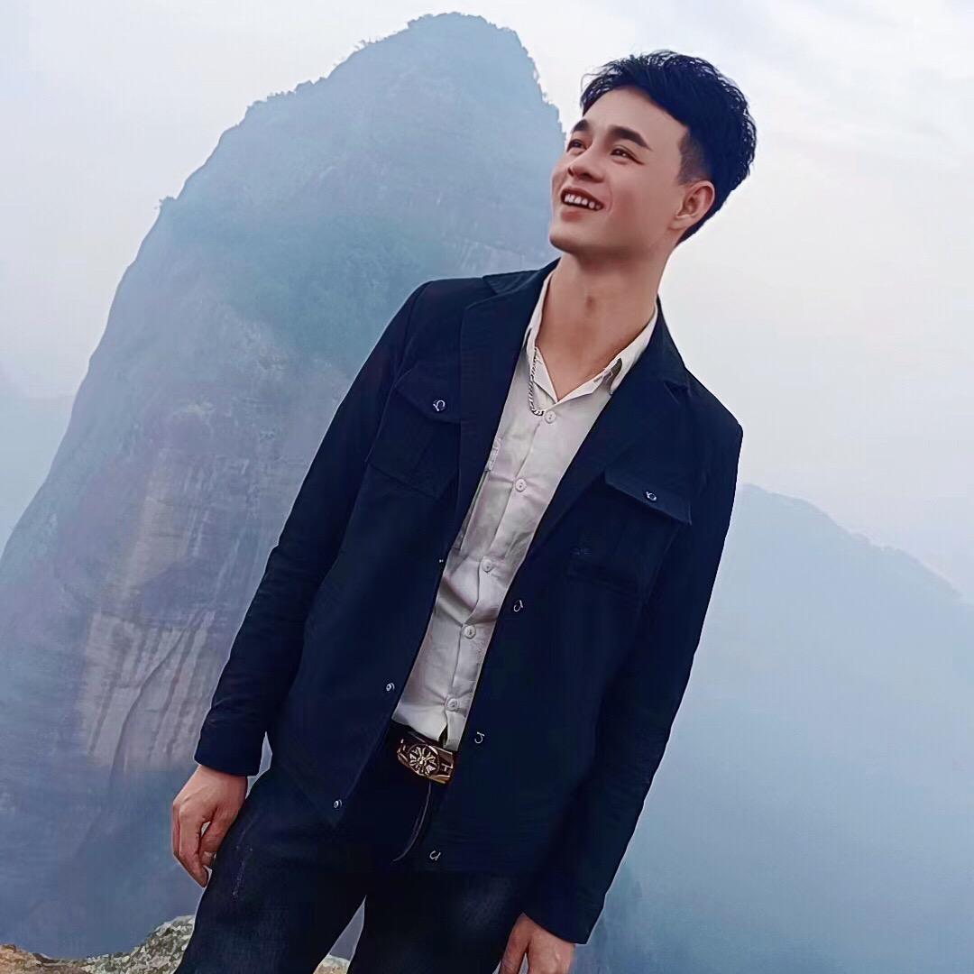 梁凉.