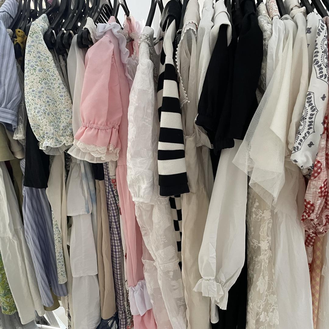 晴晴服饰批发工厂店