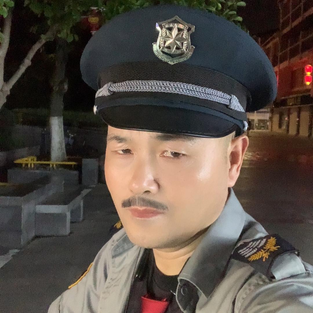 魏春华