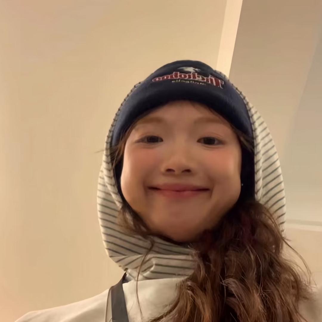 卖萌被打掉两颗牙