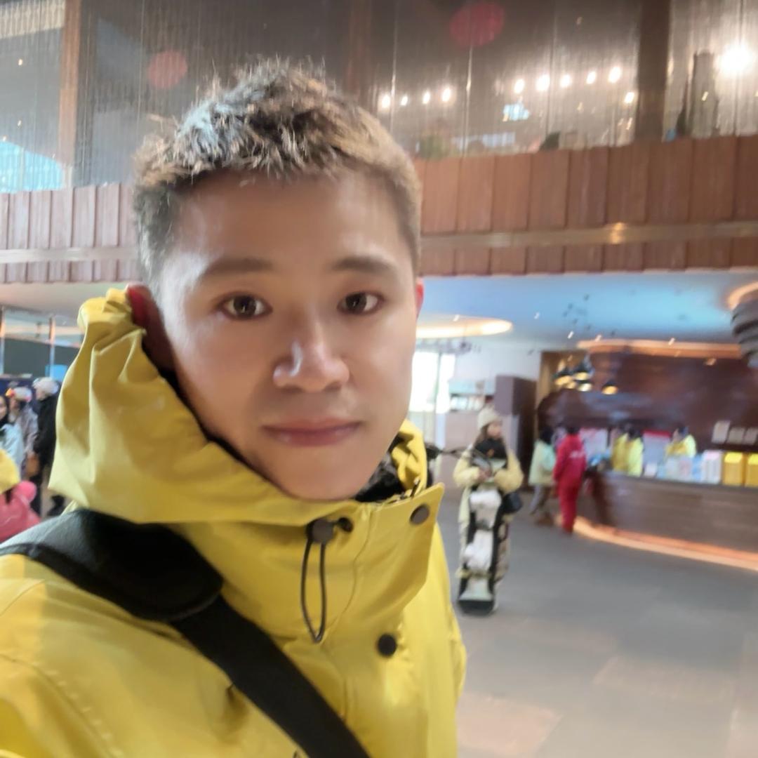尘缘旅行博主