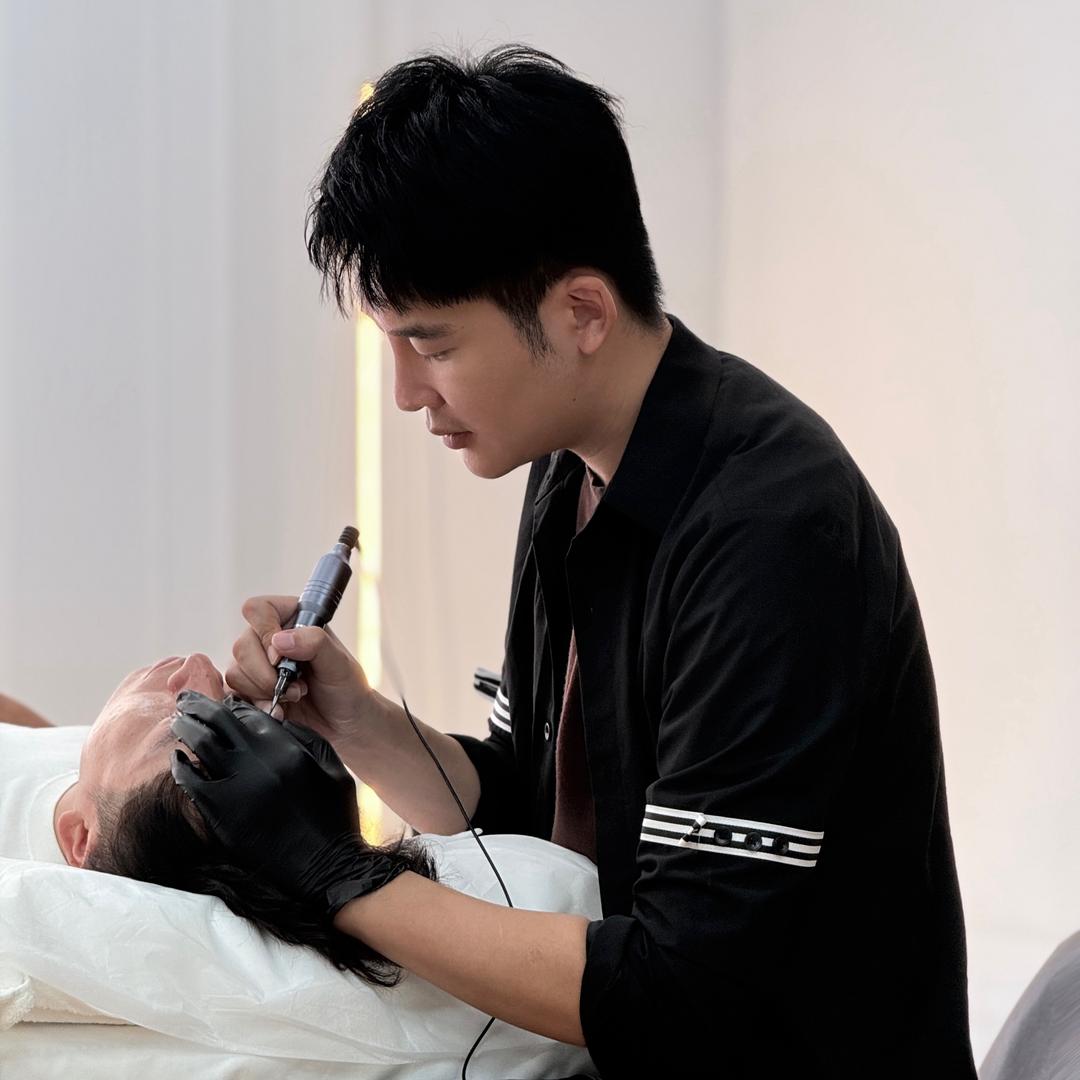 枣庄媛爱野生眉  梁振