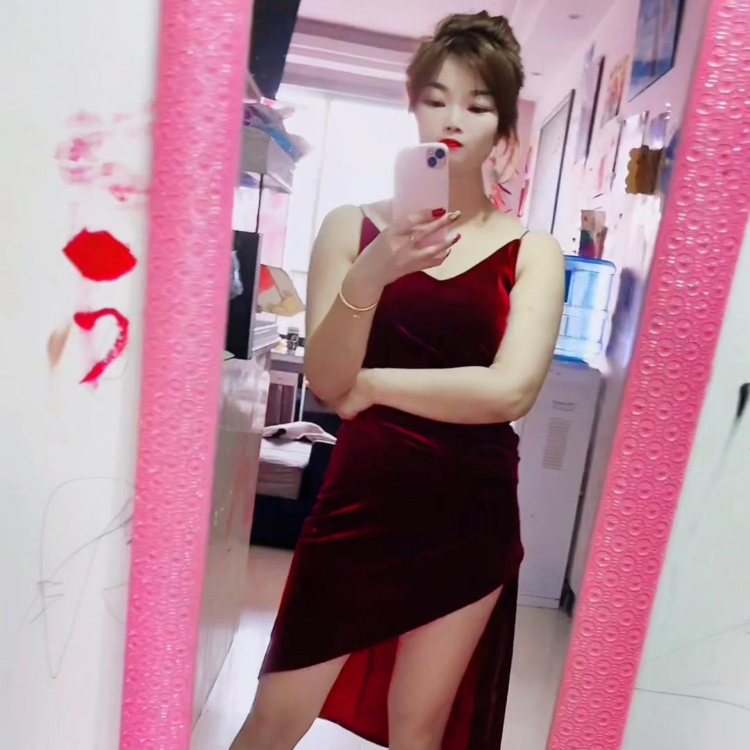 迷你小少妇