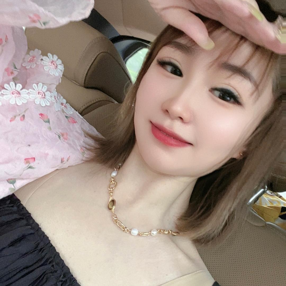 相菲女装工厂店