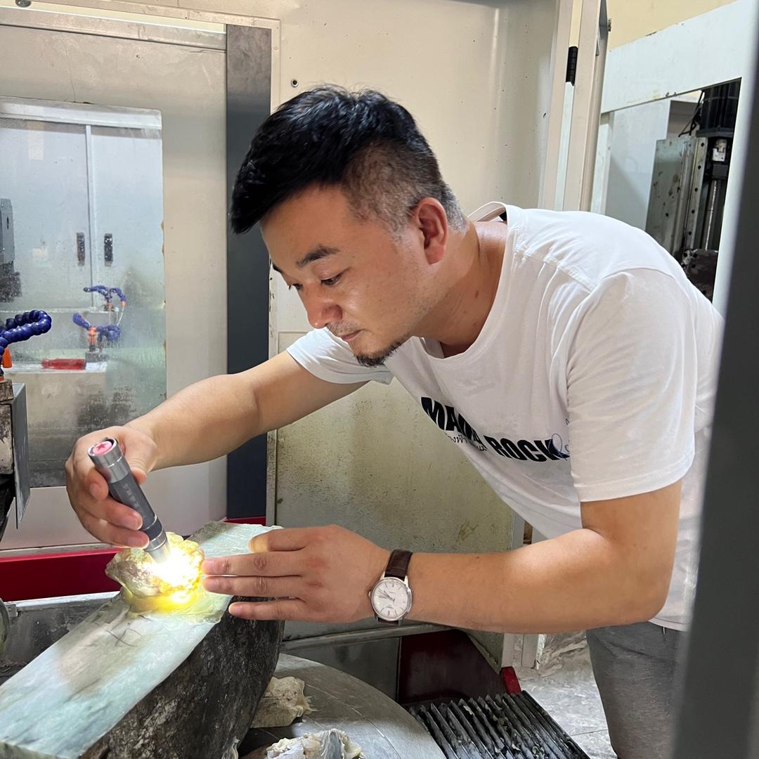 胡子琢玉