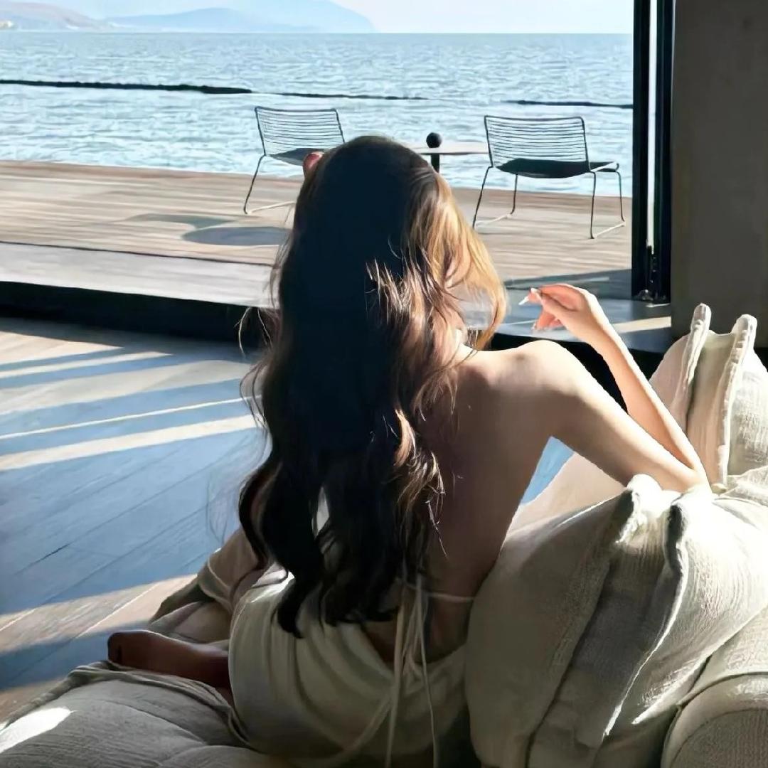 想吹吹海风.
