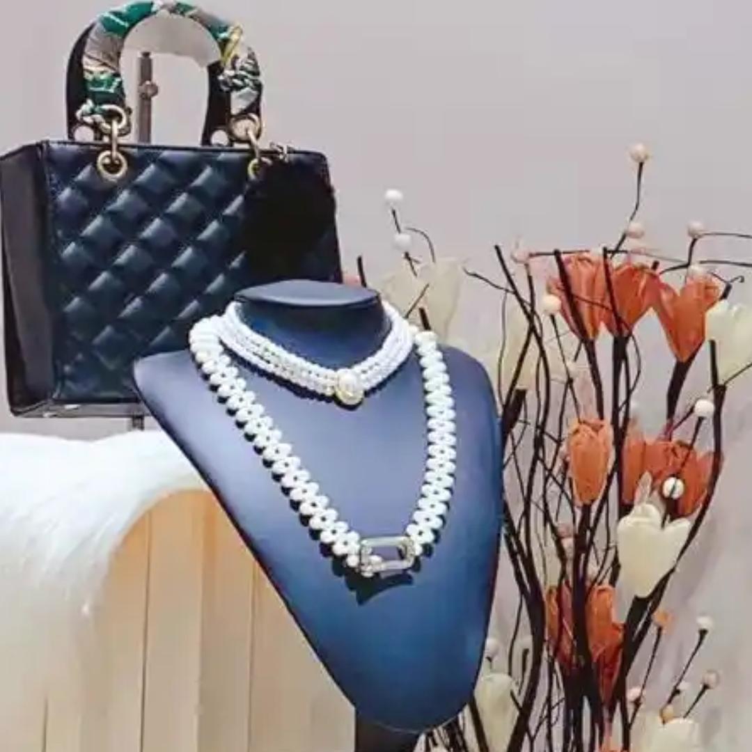 十三行丽丽女装工厂店
