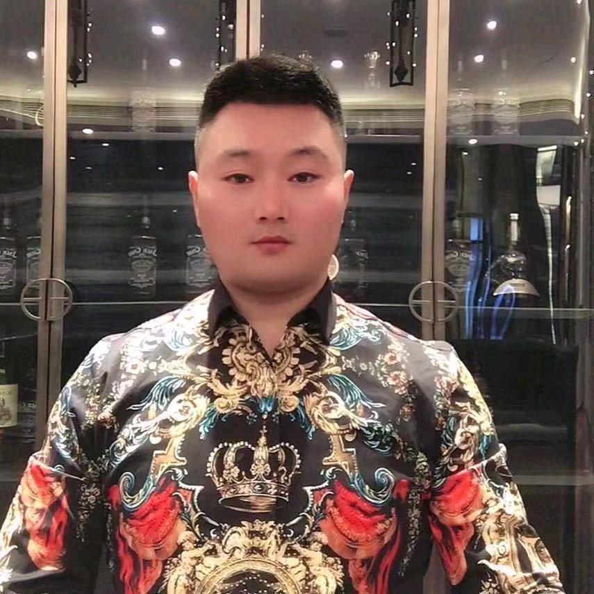 追  梦 人