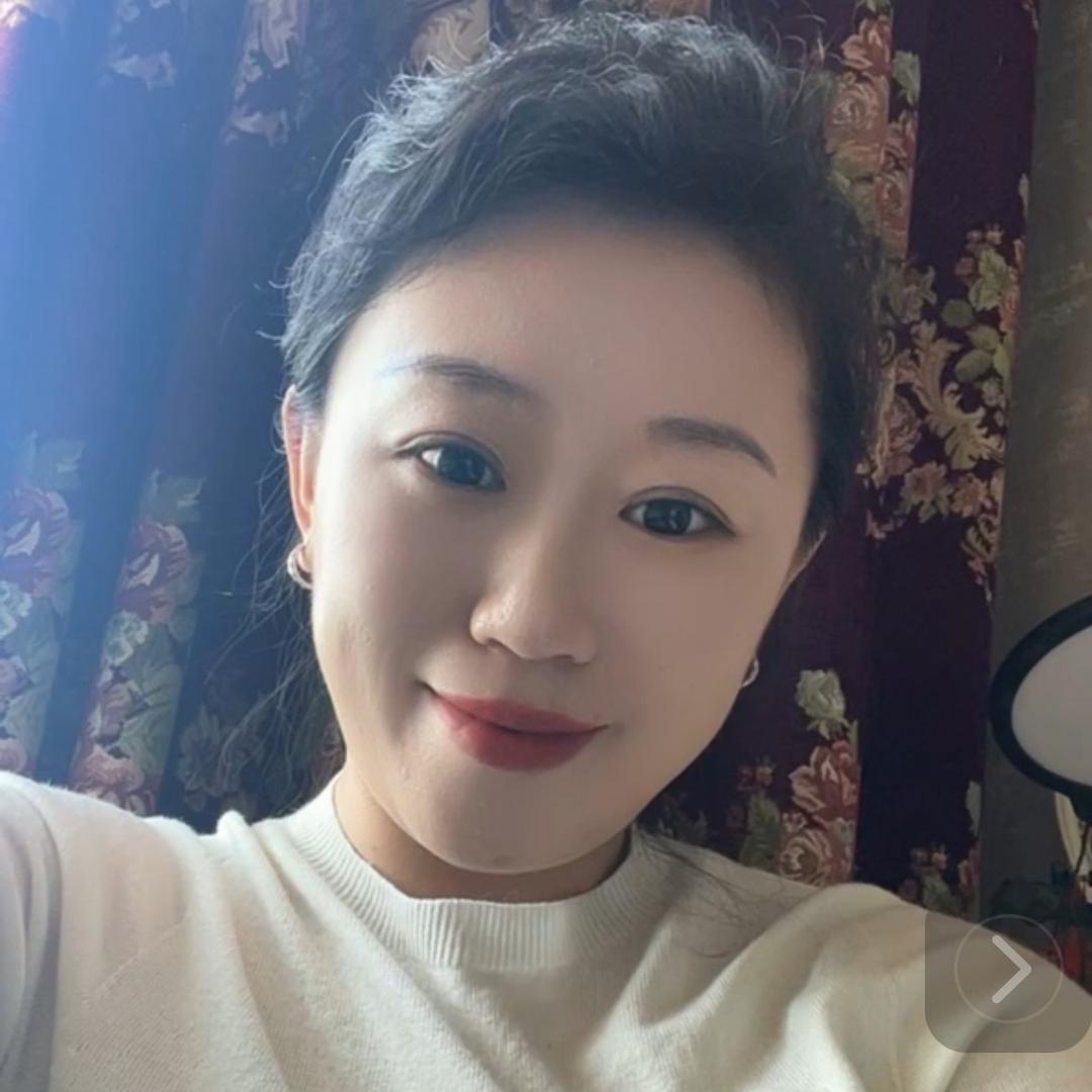 万 象 皆 春