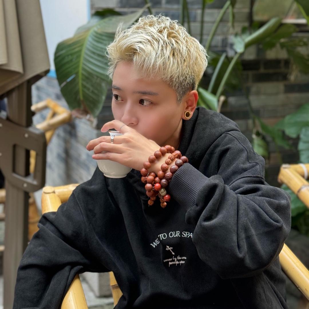 -狐狸的山大王🤴🏻