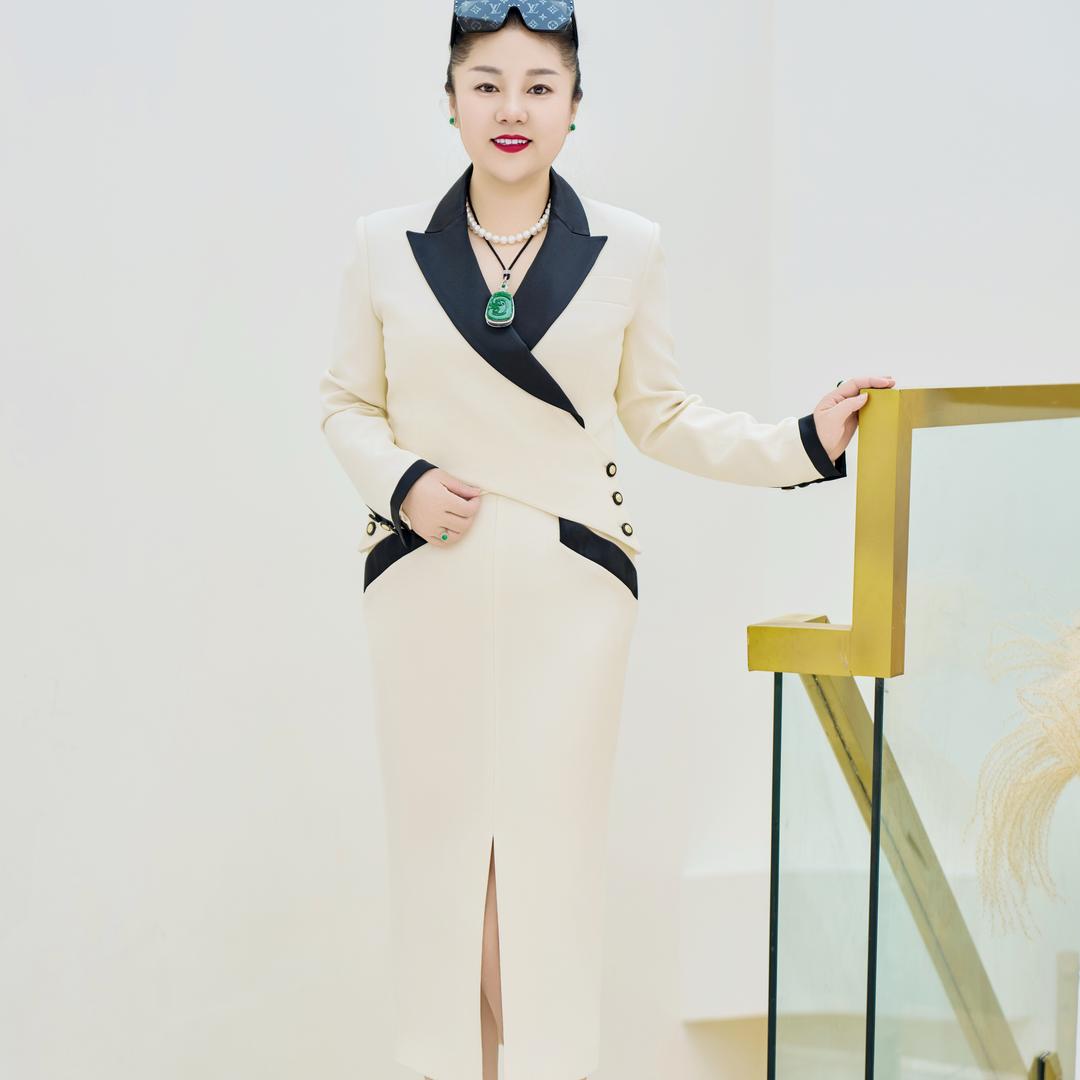 潍坊莹㛄舍女装