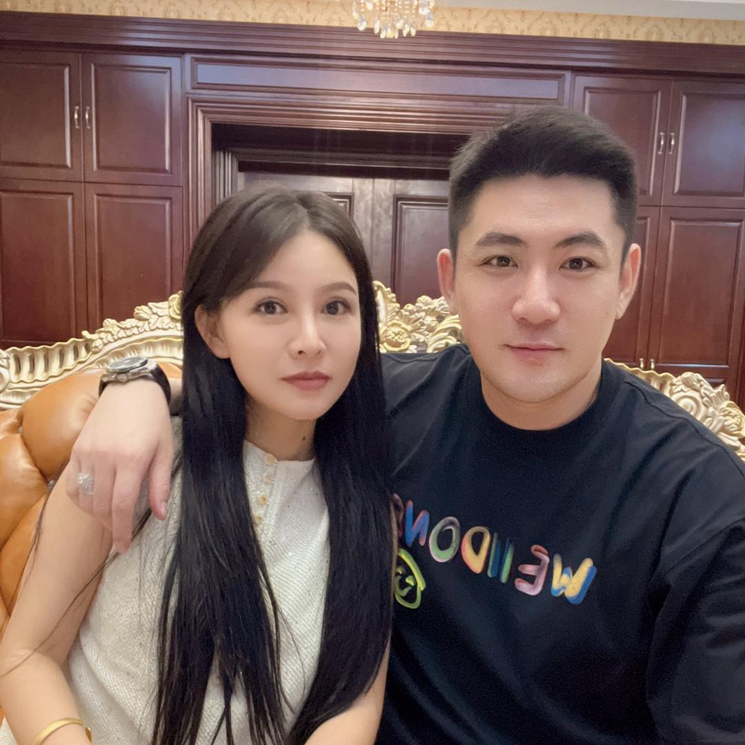 薇娜夫妇