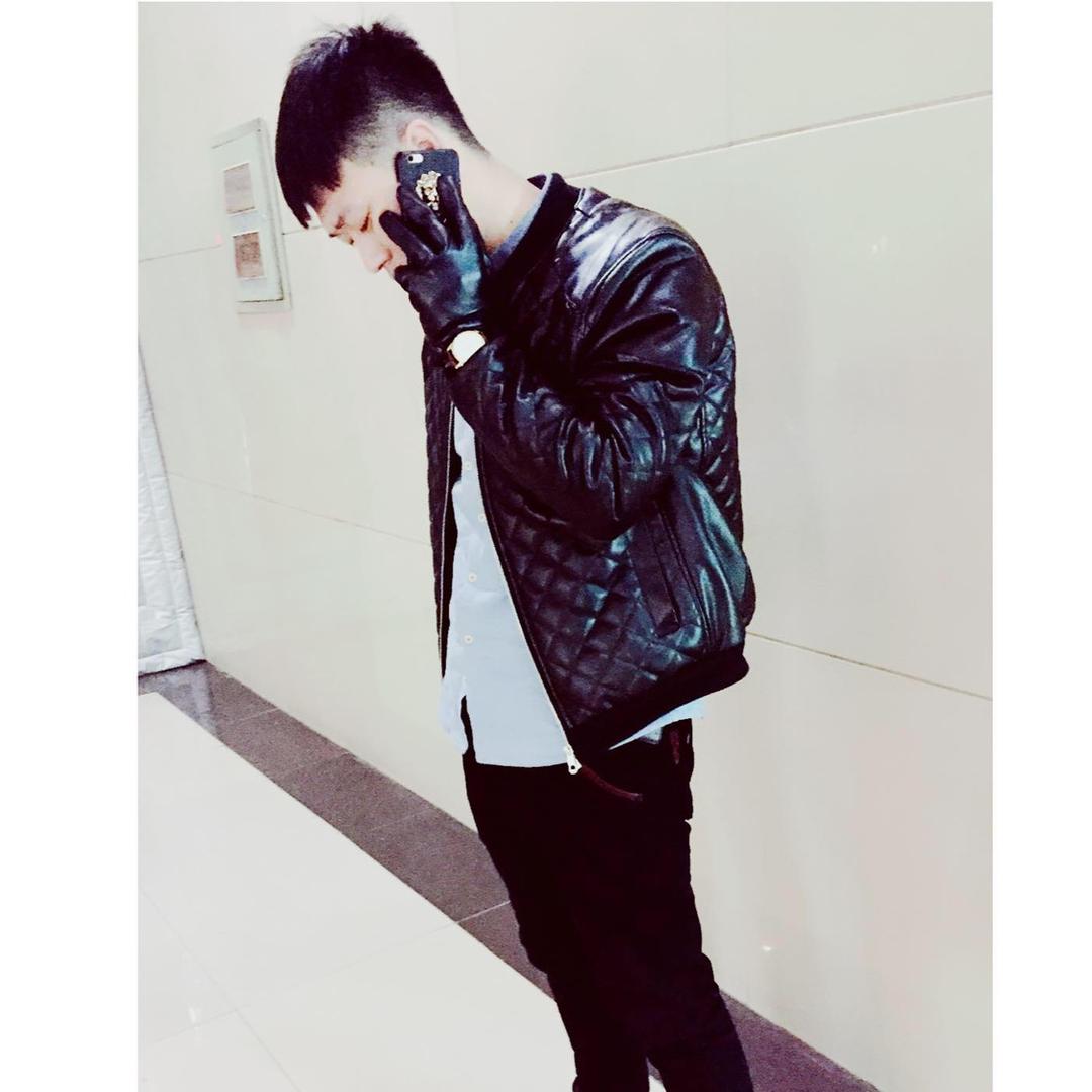 冷漠而又高傲的男人