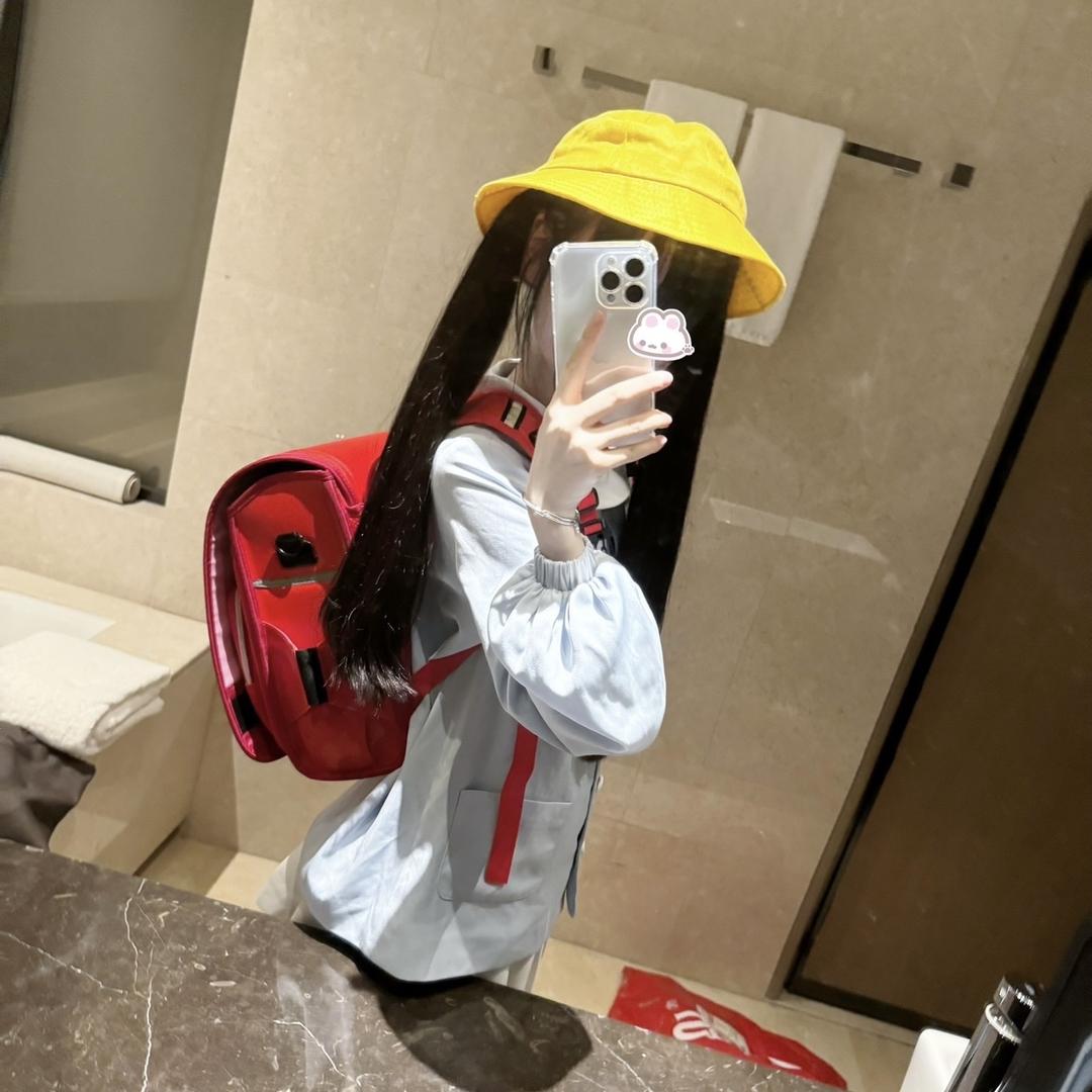 天真以为