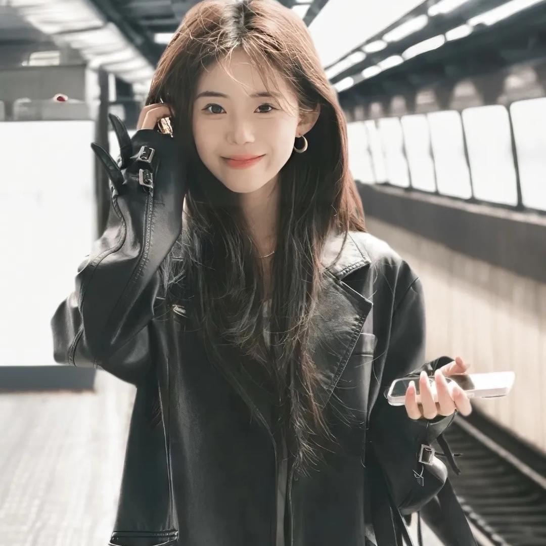 皮衣姐姐的衣橱