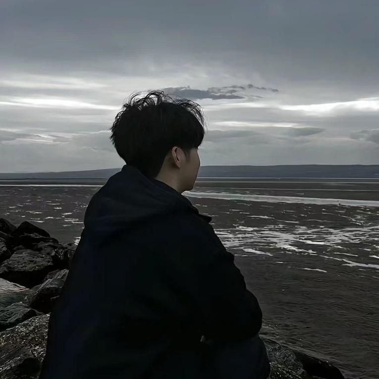 小小怪🌔