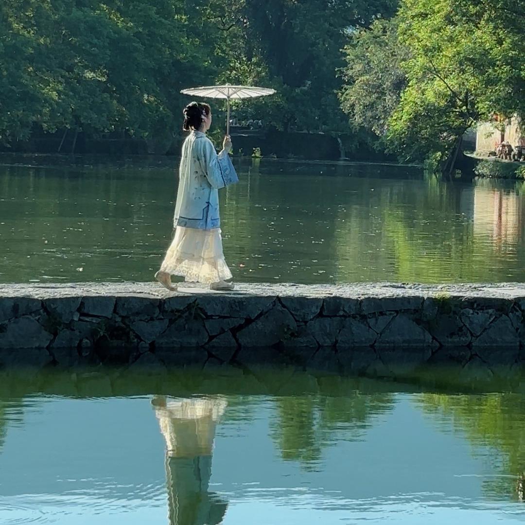 星辰很爱玩