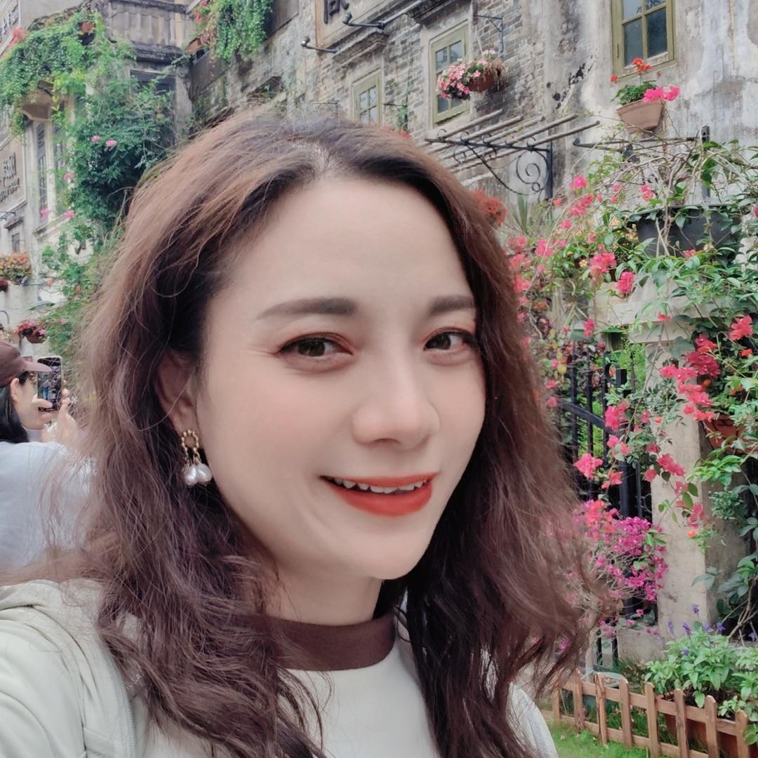凌小姐的鞋柜
